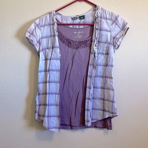 Women’s Eddie Bauer Lightweight set fits as mediums with cap sleeves